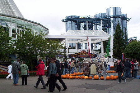 Halloween-Deko zwischen Chocoland und Euro-Mir:
Noch sind es 120 000 Kürbisse...